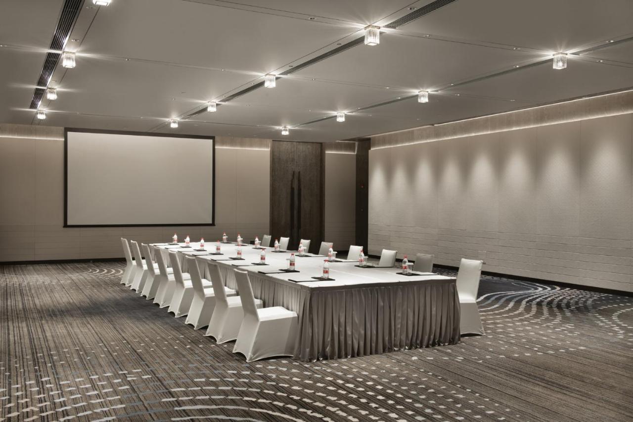 Crowne Plaza Wuhan Optics Valley By Ihg Exterior foto